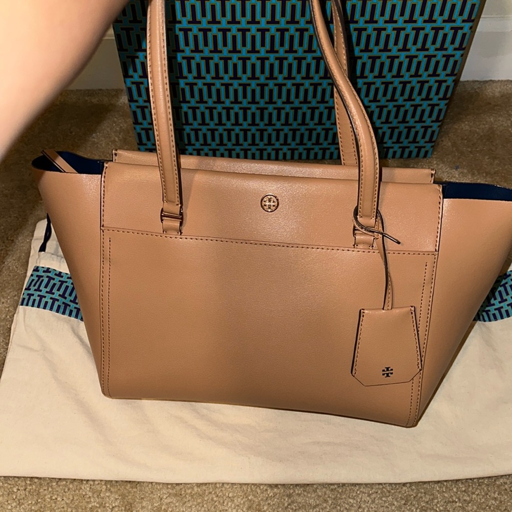 Tory Burch Parker Tote 95% new